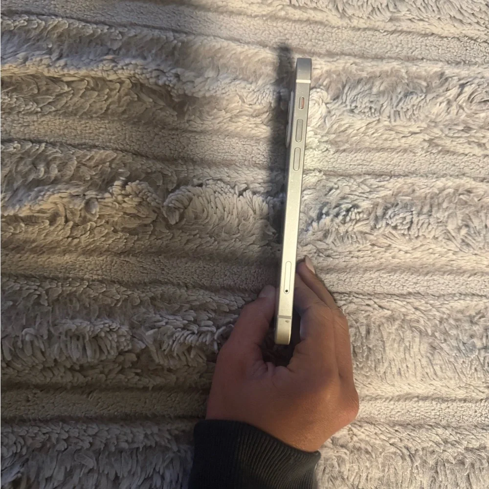 Apple iPhone 11 - Cream